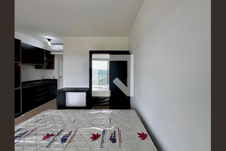 Quarto de kitnet/studio para alugar com 0 quarto, 28m² em Santo Amaro, São Paulo