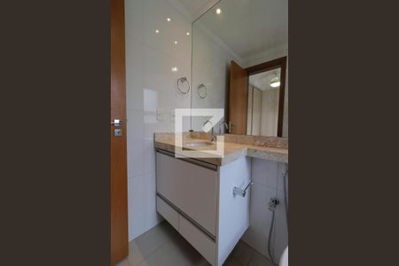 Apartamento para alugar com 138m², 3 quartos e 3 vagasBanheiro da Suíte 2