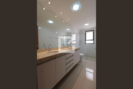 Apartamento para alugar com 138m², 3 quartos e 3 vagasBanheiro da Suíte 1