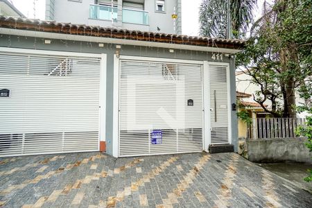 Casa para alugar com 220m², 4 quartos e 3 vagasFachada