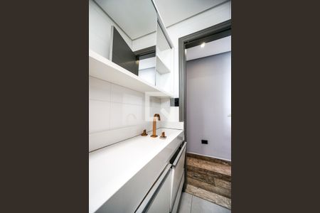 Casa para alugar com 220m², 4 quartos e 3 vagasBanheiro social