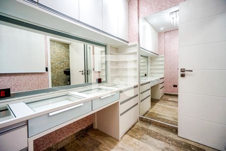 Casa para alugar com 220m², 4 quartos e 3 vagasSuíte 02 térrea