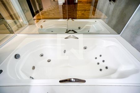 Casa para alugar com 220m², 4 quartos e 3 vagasBanheira