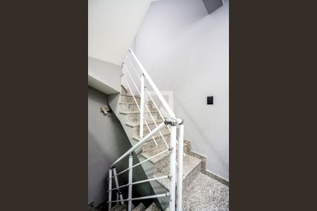 Casa para alugar com 220m², 4 quartos e 3 vagasEscada do terraço