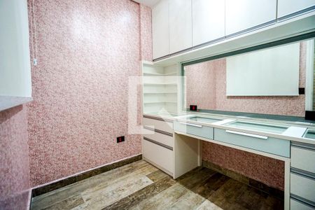 Casa para alugar com 220m², 4 quartos e 3 vagasSuíte 02 térrea