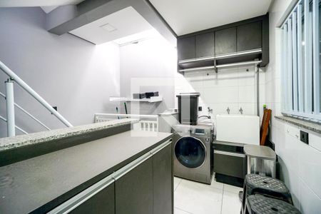 Casa para alugar com 220m², 4 quartos e 3 vagasÁrea de serviço