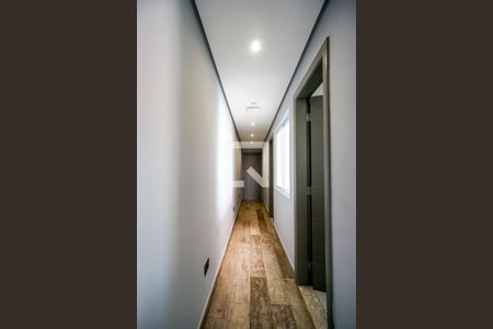 Casa para alugar com 220m², 4 quartos e 3 vagasCorredor dos quartos
