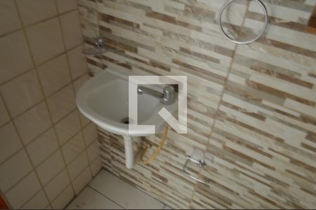 Casa de condomínio à venda com 90m², 2 quartos e 1 vagaLavabo