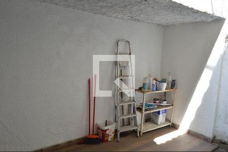 Casa de condomínio à venda com 90m², 2 quartos e 1 vagaÁrea de Serviço