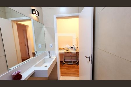 Casa de condomínio à venda com 315m², 3 quartos e 4 vagas Casa de condomínio à venda com 315m², 3 quartos e 4 vagasQuarto 1