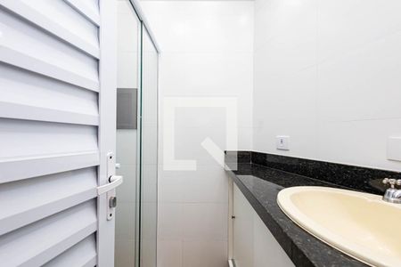 Banheiro de kitnet/studio à venda com 1 quarto, 27m² em Vila Santana, São Paulo
