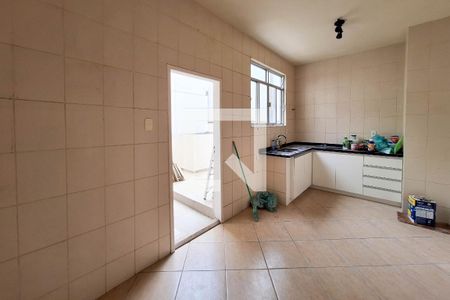 Apartamento para alugar com 90m², 3 quartos e sem vagaCozinha