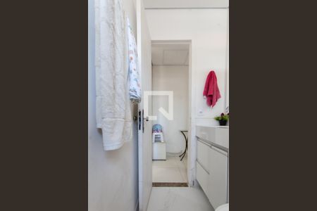 Casa à venda com 360m², 4 quartos e 4 vagasBanheiro Social