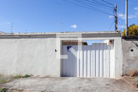 Casa à venda com 360m², 4 quartos e 4 vagasPlaquinha instalada