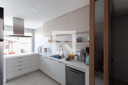 Casa à venda com 360m², 4 quartos e 4 vagasCozinha