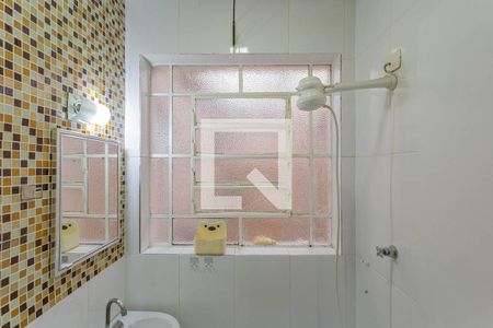 Casa à venda com 250m², 3 quartos e 3 vagasBanheiro 2