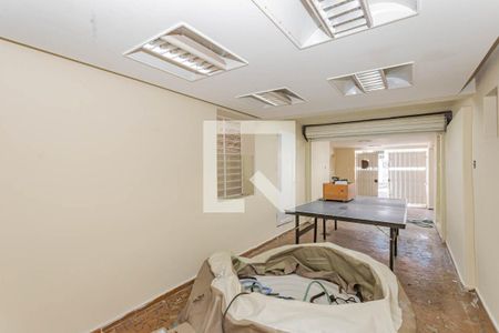 Casa à venda com 250m², 3 quartos e 3 vagasGaragem
