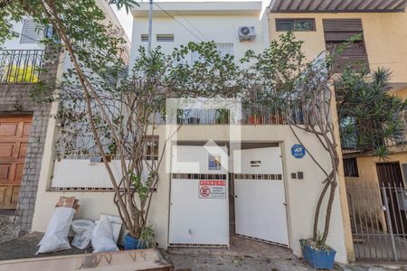 Casa à venda com 250m², 3 quartos e 3 vagasFachada