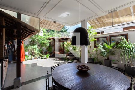 Casa à venda com 118m², 3 quartos e 2 vagasEspaço Gourmet