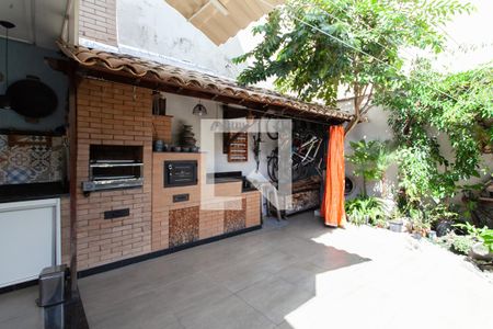 Casa à venda com 118m², 3 quartos e 2 vagasEspaço Gourmet