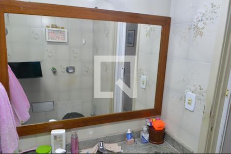 Apartamento à venda com 118m², 3 quartos e 1 vaga Apartamento à venda com 118m², 3 quartos e 1 vagaBanheiro