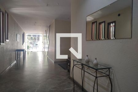 Apartamento à venda com 118m², 3 quartos e 1 vaga Apartamento à venda com 118m², 3 quartos e 1 vagaHall de entrada