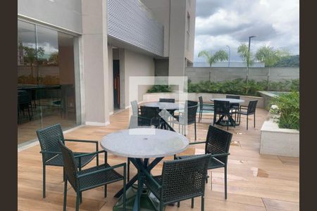 Apartamento à venda com 73m², 3 quartos e 2 vagas Apartamento à venda com 73m², 3 quartos e 2 vagasÁrea de piscina