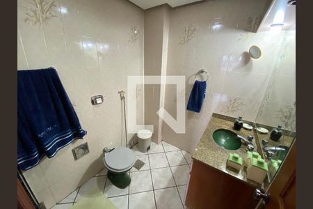 Apartamento à venda com 288m², 4 quartos e 2 vagas Apartamento à venda com 288m², 4 quartos e 2 vagasBanheiro Social