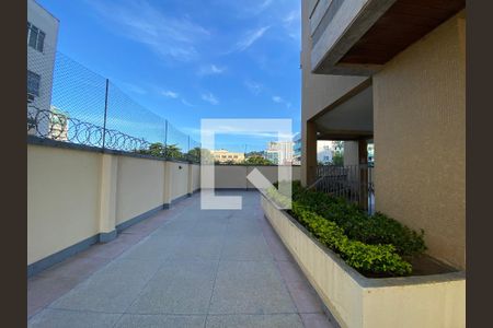 Apartamento à venda com 288m², 4 quartos e 2 vagas Apartamento à venda com 288m², 4 quartos e 2 vagasÁrea comum - Playground