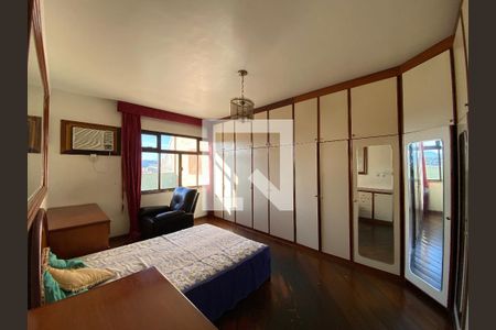 Apartamento à venda com 288m², 4 quartos e 2 vagas Apartamento à venda com 288m², 4 quartos e 2 vagasQuarto 4