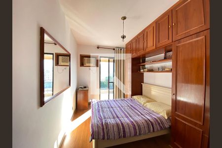 Apartamento à venda com 288m², 4 quartos e 2 vagas Apartamento à venda com 288m², 4 quartos e 2 vagasBanheiro do Quarto 2