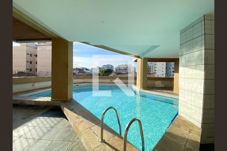 Apartamento à venda com 288m², 4 quartos e 2 vagas Apartamento à venda com 288m², 4 quartos e 2 vagasÁrea comum - Piscina