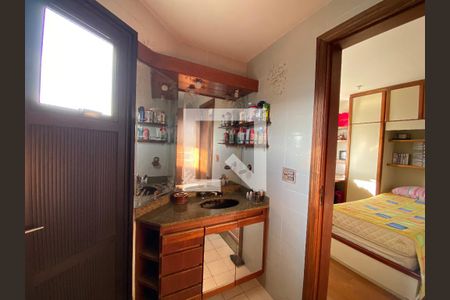 Apartamento à venda com 288m², 4 quartos e 2 vagas Apartamento à venda com 288m², 4 quartos e 2 vagasBanheiro do Quarto 1