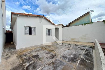 Casa à venda com 65m², 2 quartos e 4 vagasQuintal