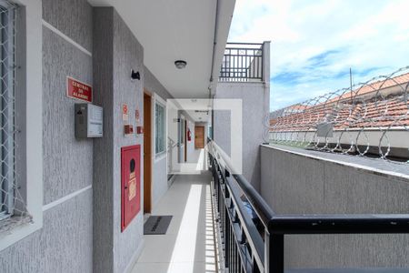 Apartamento para alugar com 40m², 2 quartos e sem vaga Apartamento para alugar com 40m², 2 quartos e sem vagaCorredor