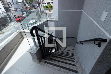 Apartamento para alugar com 40m², 2 quartos e sem vaga Apartamento para alugar com 40m², 2 quartos e sem vagaEscada