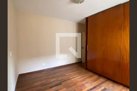 Casa à venda com 209m², 3 quartos e 5 vagasQuarto 2