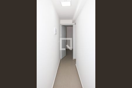 Corredor de casa de condomínio para alugar com 3 quartos, 95m² em Lapa, São Paulo