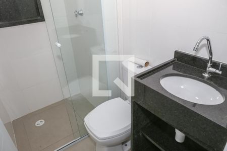 Banheiro 1 de casa de condomínio para alugar com 3 quartos, 95m² em Lapa, São Paulo
