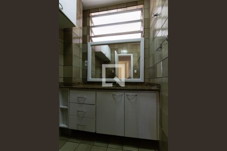 Banheiro social de apartamento para alugar com 2 quartos, 71m² em Ipanema, Rio de Janeiro