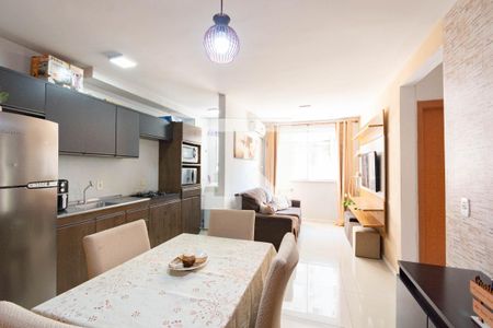 Sala de apartamento para alugar com 2 quartos, 47m² em Olaria, Canoas