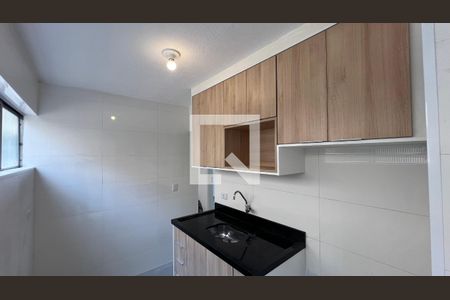 Cozinha de apartamento para alugar com 3 quartos, 77m² em Alto de Pinheiros, São Paulo