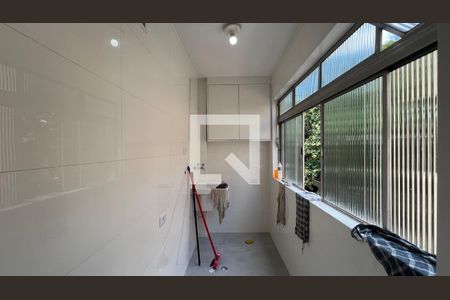 Área de Serviço de apartamento para alugar com 3 quartos, 77m² em Alto de Pinheiros, São Paulo