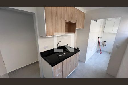 Cozinha de apartamento para alugar com 3 quartos, 77m² em Alto de Pinheiros, São Paulo