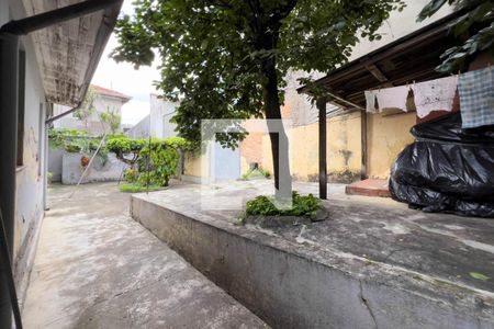 Casa à venda com 430m², 3 quartos e sem vaga Casa à venda com 430m², 3 quartos e sem vagaQuintal e área de serviço