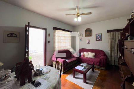 Casa à venda com 430m², 3 quartos e sem vaga Casa à venda com 430m², 3 quartos e sem vagaEdicula