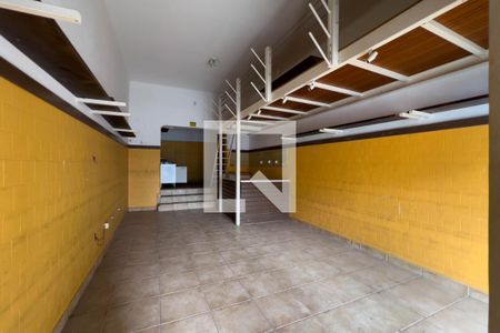 Casa à venda com 430m², 3 quartos e sem vaga Casa à venda com 430m², 3 quartos e sem vagaGaragem