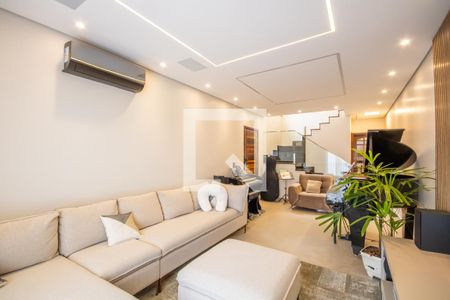 Sala de casa à venda com 3 quartos, 142m² em Bela Vista, Osasco