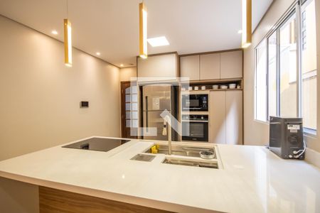 Casa à venda com 142m², 3 quartos e 3 vagasCopa e Cozinha