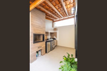 Casa à venda com 142m², 3 quartos e 3 vagasÁrea de Serviço e Churrasqueira